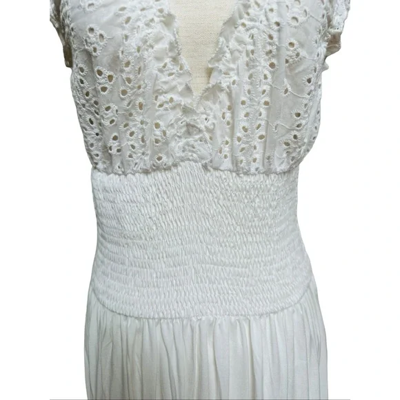 Solitaire Swim White Eyelet Maxi Tiered Dress, NWT, M - Picture 4 of 15